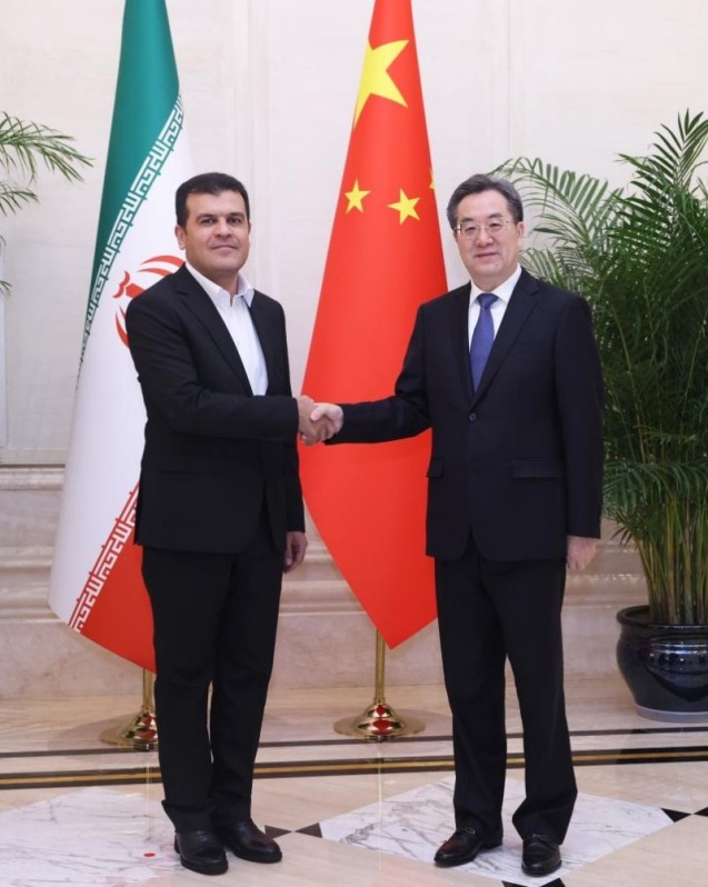 Ο Κιν?ζο? αντιπρ?εδρο? συναντ? ξ?νου? προσκεκλημ?νου? που συμμετ?χουν στη δι?σκεψη ?Μια Ζ?νη, ?να? Δρ?μο??