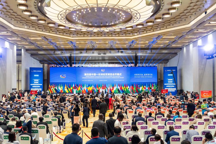 Αυτ? η φωτογραφ?α που τραβ?χτηκε στι? 12 Ιουν?ου του 2025 δε?χνει την τελετ? ?ναρξη? τη? 4η? ?κθεση? Οικονομ?α? και Εμπορ?ου Κ?να?-Αφρικ?? στην π?λη Τσανγκσ?, τη? επαρχ?α? Χουν?ν, στην Κεντρικ? Κ?να. [Φωτογραφ?α/Xinhua]