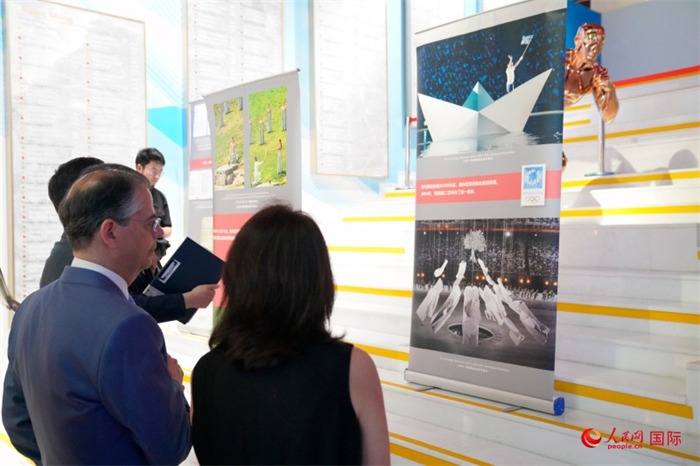 Η ?κθεση για το Ολυμπιακ? Πνε?μα τη? Ελλ?δα? παρουσι?ζεται στο Ολυμπιακ? Μουσε?ο του Πεκ?νου