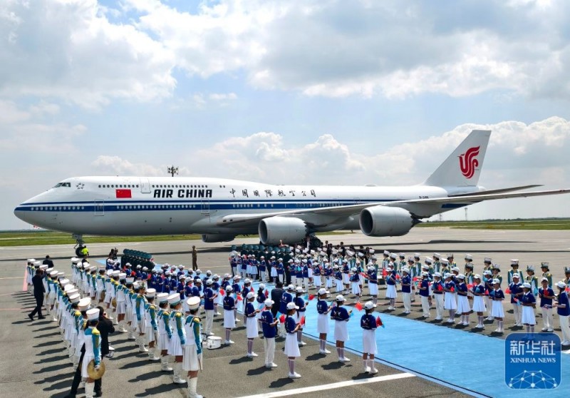 Ο Σι Τζινπ?νγκ φτ?νει στο Καζακστ?ν για τη 2η Σ?νοδο Κορυφ?? Κ?να?-Κεντρικ?? Ασ?α?