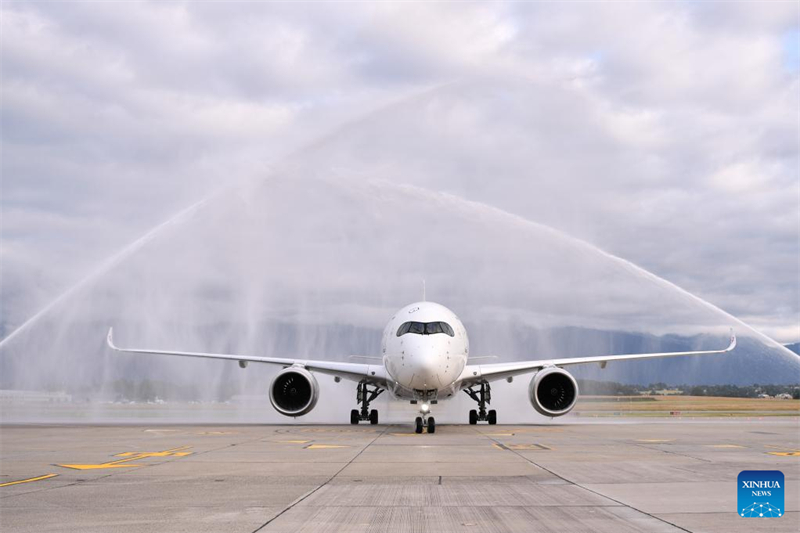 Απογε?ωση τη? απευθε?α? πτ?ση? Σαγκ?η-Γενε?η