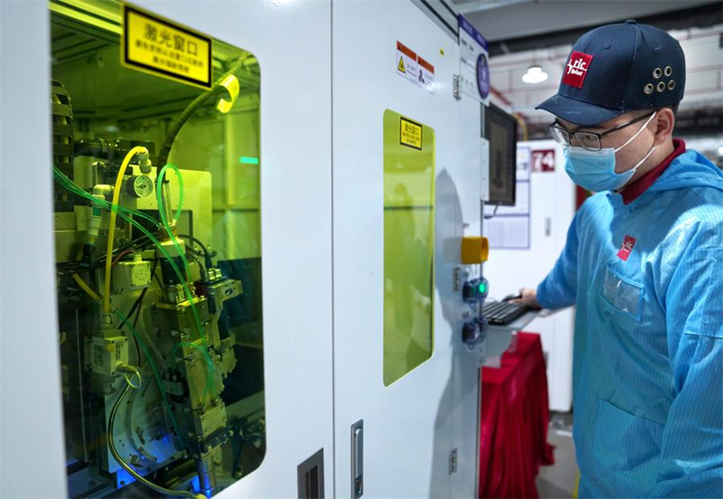 Η επαρχ?α Γκουανγκντ?νγκ αφιερ?νεται στην κατασκευ? βιομηχανικο? συμπλ?γματο? για εξοπλισμ? υψηλ?? τεχνολογ?α?