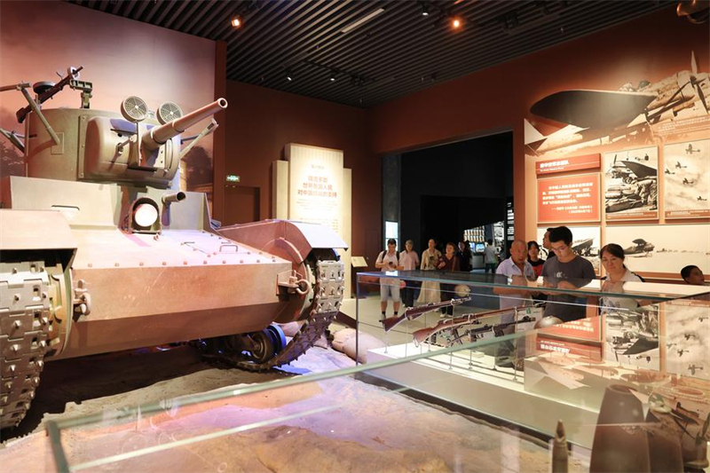 ?κθεση για την 80? επ?τειο τη? ν?κη? κατ? τη? ιαπωνικ?? επ?θεση? και του φασισμο? εγκαινι?στηκε στο Πεκ?νο