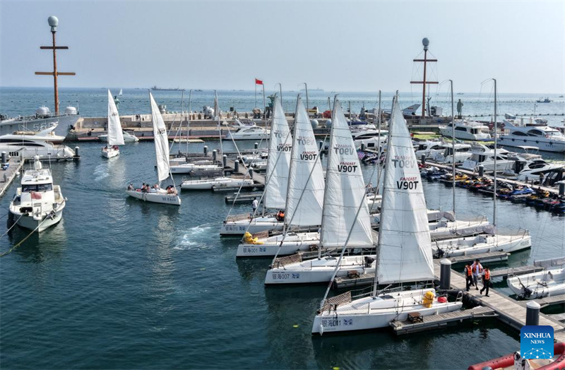 Κρουαζιερ?πλοη εκδ?λωση στην π?λη Τσινγκτ?ο για τον εορτασμ? τη? 20?? επετε?ου τη? καθι?ρωση? τη? Ημ?ρα? τη? Θ?λασσα? τη? Κ?να?