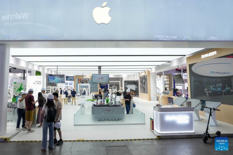 Σε φωτογραφ?ε? (14 Ιουλ?ου): προεπισκ?πηση τη? τρ?τη? Διεθνο?? ?κθεση? Εφοδιαστικ?? Αλυσ?δα? τη? Κ?να?