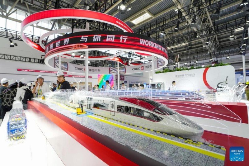 Σε φωτογραφ?ε? (14 Ιουλ?ου): προεπισκ?πηση τη? τρ?τη? Διεθνο?? ?κθεση? Εφοδιαστικ?? Αλυσ?δα? τη? Κ?να?