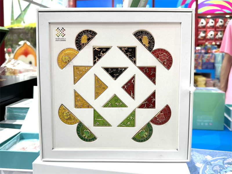 Οι μασκ?τ ?Σου Μπαο? και ?Τζιν Ζ?ι? σα? στ?λνουν μια πρ?σκληση για του? Παγκ?σμιου? Αγ?νε? τη? π?λη? Τσενγκντο?