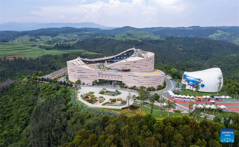 Το μουσε?ο του Απολιθωματοφ?ρου Χ?ρου τη? κομητε?α? Τσενγκτζι?νγκ καταγρ?φει α?ξηση των επισκ?ψεων κατ? τη δι?ρκεια των θεριν?ν διακοπ?ν