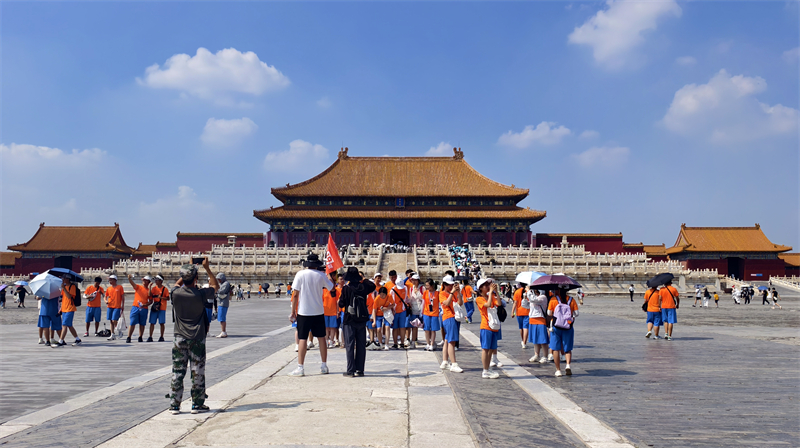 Πεκ?νο: Το Μουσε?ο του Παλατιο? υποδ?χεται ?να καλοκαιριν? κ?μα επισκεπτ?ν
