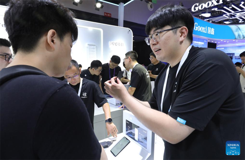 Το Παγκ?σμιο Συν?δριο Τεχνητ?? Νοημοσ?νη? για το 2025 παρουσι?ζει ποικ?λα σεν?ρια εφαρμογ?? τη? Τεχνητ?? Νοημοσ?νη?