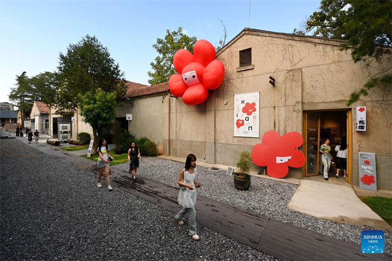 Η αιων?βια Αγορ? Σιτσ?νγκ τη? π?λη? Σι?ν σφ?ζει απ? ζωντ?νια