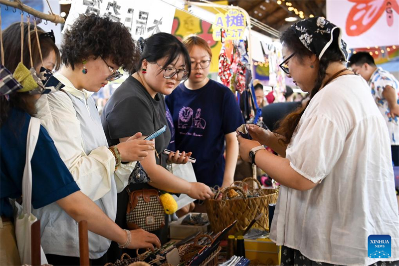 Η αιων?βια Αγορ? Σιτσ?νγκ τη? π?λη? Σι?ν σφ?ζει απ? ζωντ?νια