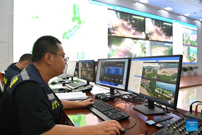 Επιχειρ?σει? ?κτακτη? αν?γκη? σε εξ?λιξη για τα πλημμυρ?πληκτα χωρι? στον Δ?μο Τιεντζ?ν