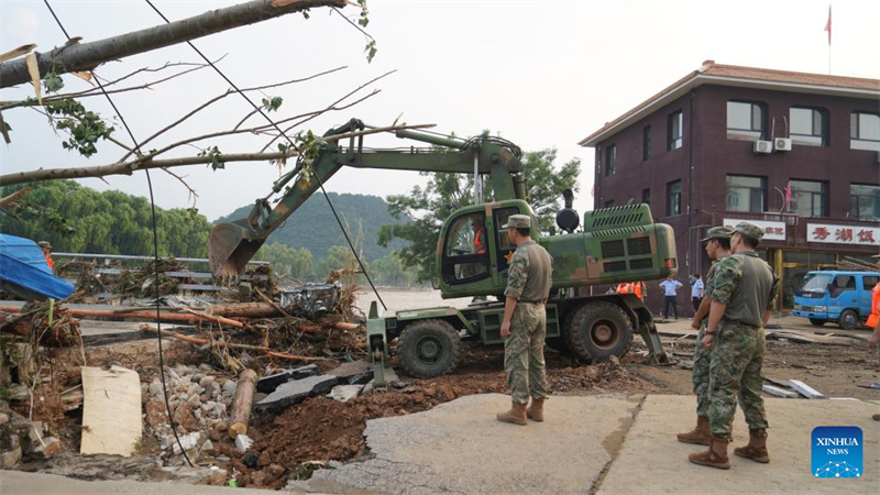 Κιν?ζικα στρατε?ματα συμμετ?χουν στι? προσπ?θειε? ανακο?φιση? απ? τι? καταστροφ?? στι? πληγε?σε? απ? τι? πλημμ?ρε? περιοχ?? τη? Κ?να?