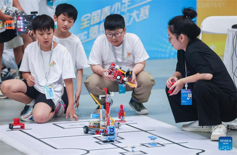 Τελικο? του Διαγωνισμο? Ηλεκτρονικ?? και Ψηφιακ?? Παιδε?α? Ν?ων Κ?να?