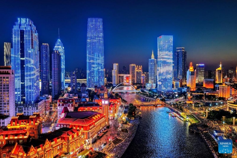 Πανοραμικ? θ?α τη? π?λη? Τιεντζ?ν τη? Κ?να?