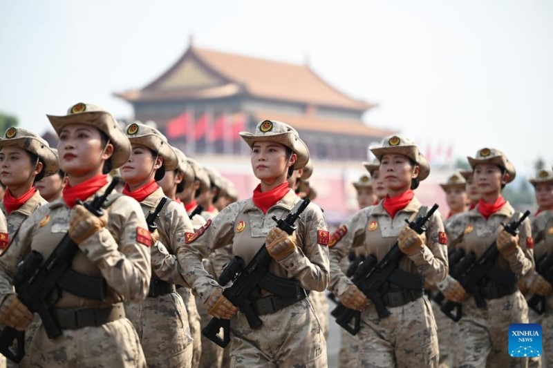 (Φωτογραφ?ε?) Η παρ?λαση τη? Κ?να? για την Ημ?ρα τη? Ν?κη? πραγματοποι?θηκε στο Πεκ?νο