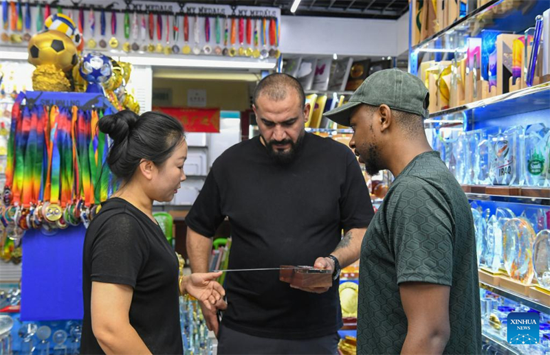 Η π?λη Γιγο? σημει?νει α?ξηση στι? παραγγελ?ε? αθλητικ?ν προ??ντων