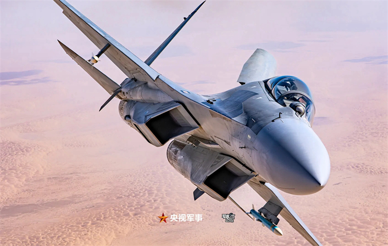 Συγκλονιστικ?! ?ρχεται μια ν?α ταιν?α με εξαιρετικ? κοντιν?? αεροφωτογραφ?ε? μαχητικ?ν αεροσκαφ?ν!