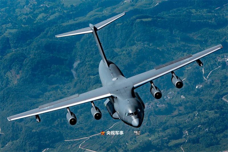 (Φωτογραφ?α / Πολεμικ? Αεροπορ?α του Λα?κο? Απελευθερωτικο? Στρατο? τη? Κ?να?)