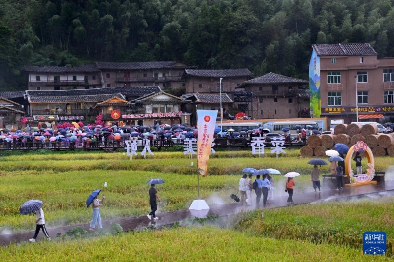 Γιορτ?ζεται το Φεστιβ?λ Συγκομιδ?? των Αγροτ?ν τη? Κ?να?