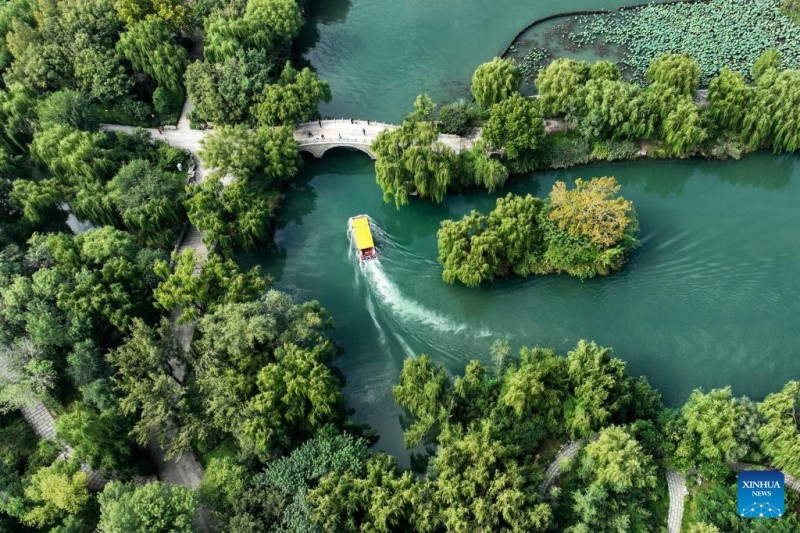 Φθινοπωριν??τοπ?α σε ?λη την Κ?να