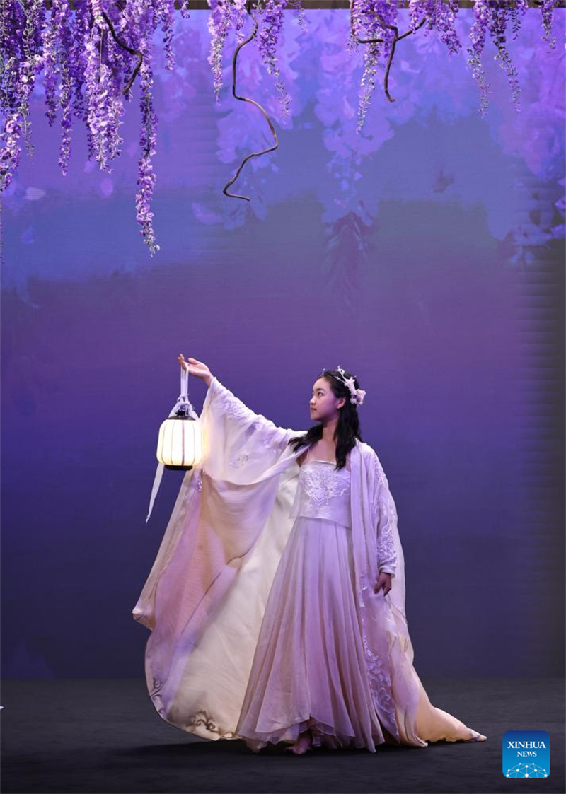 Στιγμι?τυπα απ? την Εβδομ?δα Μ?δα? τη? Σαγκ?η?