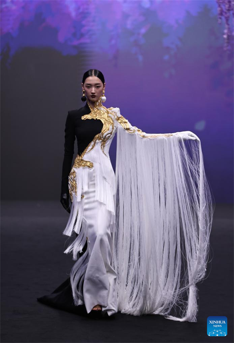 Στιγμι?τυπα απ? την Εβδομ?δα Μ?δα? τη? Σαγκ?η?