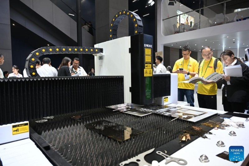 Η ?κθεση Εισαγωγ?ν και Εξαγωγ?ν τη? Κ?να? , ξεκ?νησε την Τετ?ρτη στη ν?τια Κ?να, με αριθμ? ρεκ?ρ εκθετ?ν και αγοραστ?ν.