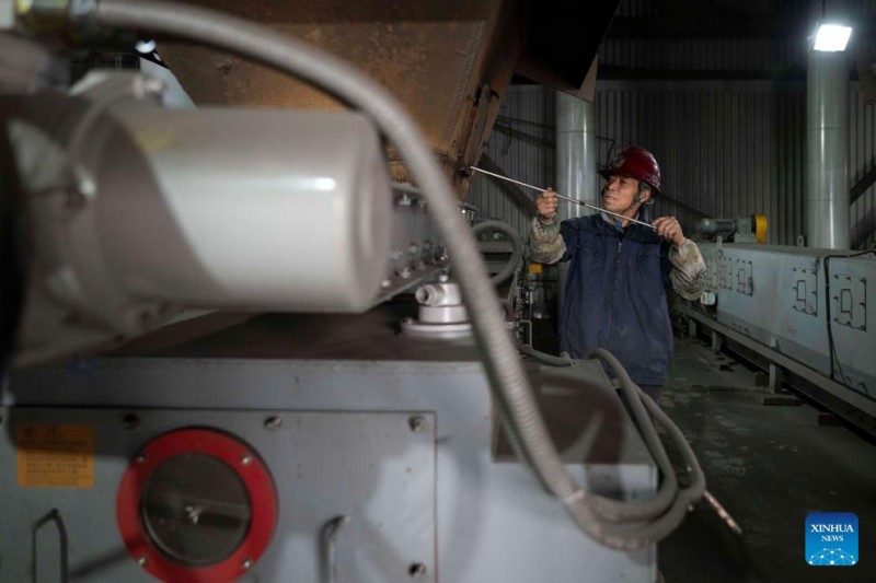 Η Χαρμπ?ν τη? Κ?να? εισ?ρχεται στην περ?οδο θ?ρμανση?