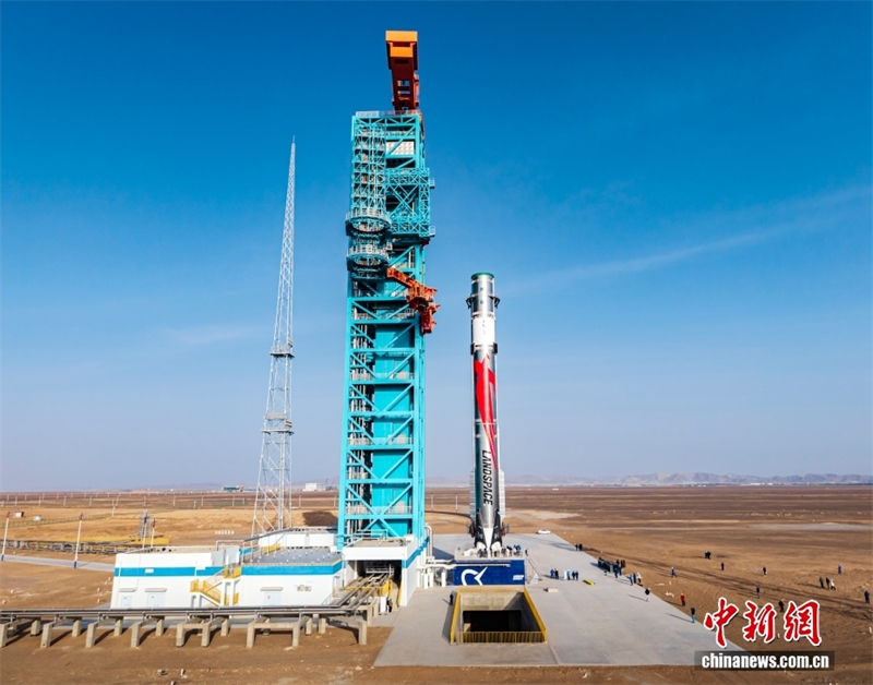 Ο επαναχρησιμοποι?σιμο? π?ραυλο? μεταφορ?? ZQ-3 πραγματοπο?ησε δοκιμ? στατικ?? πυροδ?τηση?