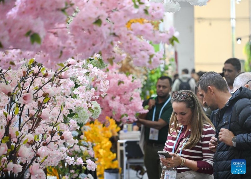 Η ?κθεση τη? Καντ?να? προσελκ?ει ρεκ?ρ αγοραστ?ν σε παγκ?σμιο επ?πεδο